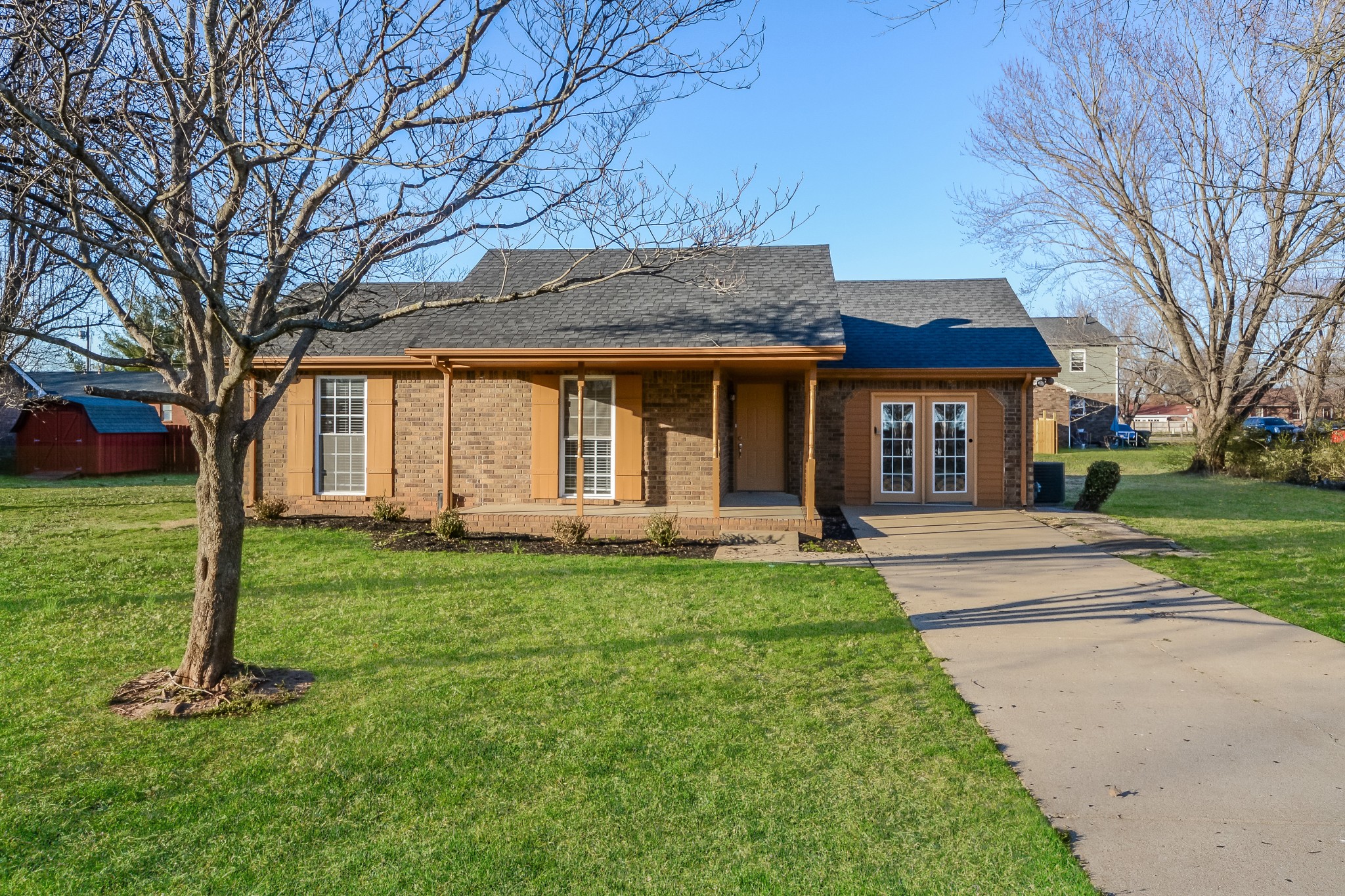415 Lawson Rd Property Photo 1
