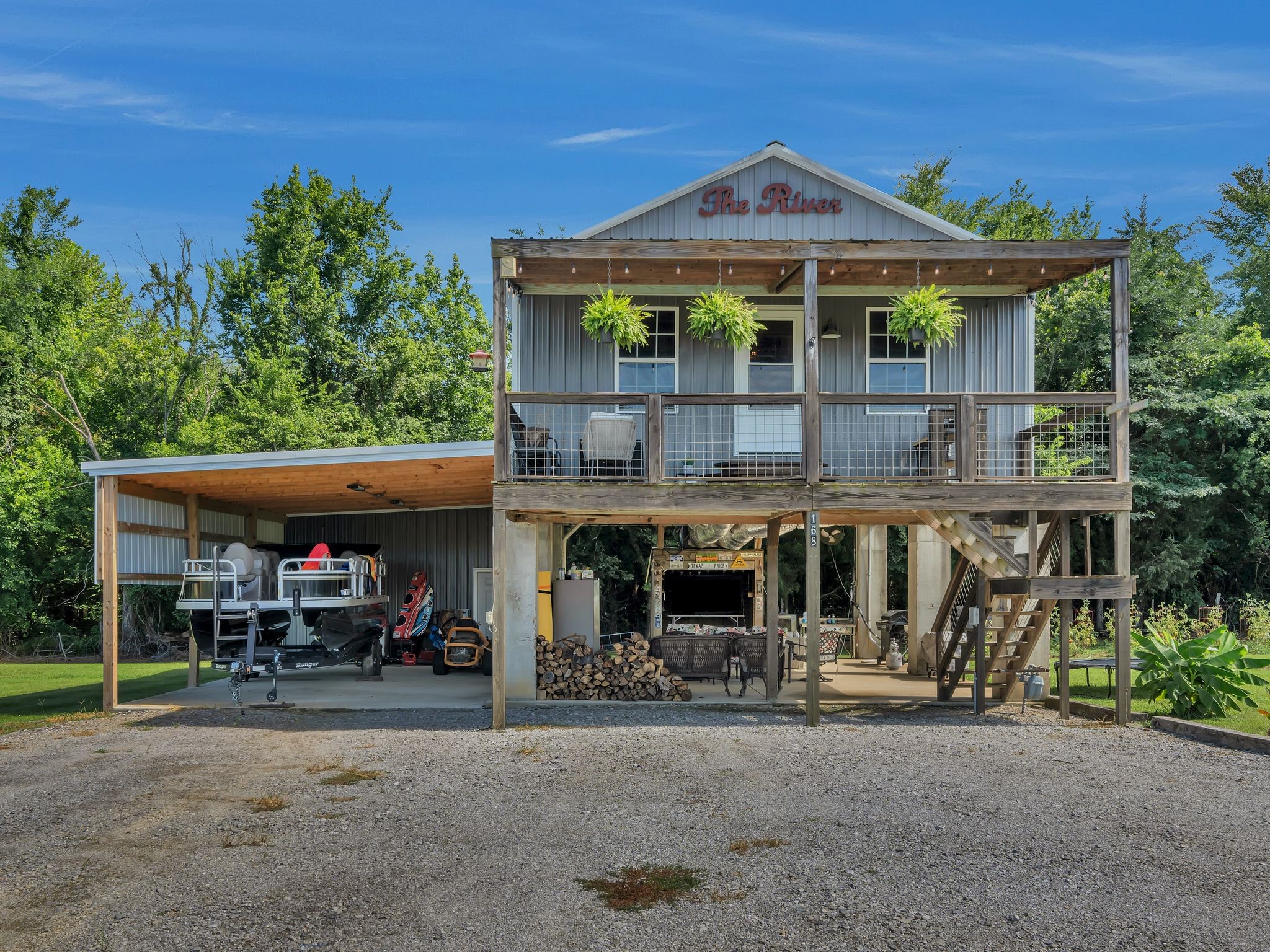 168 Mackin Rd Property Photo 4