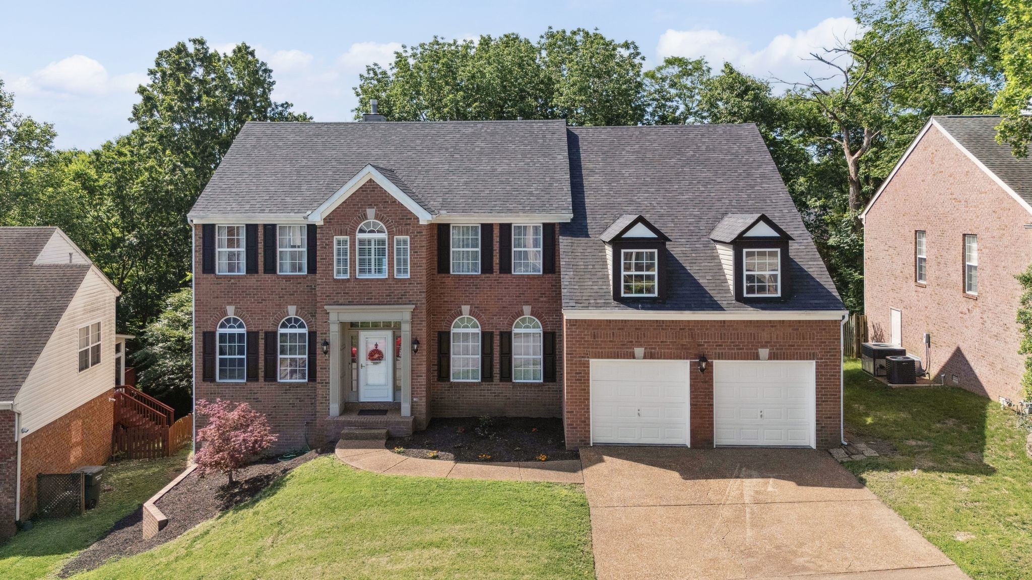 6961 Stone Run Dr Property Photo 1