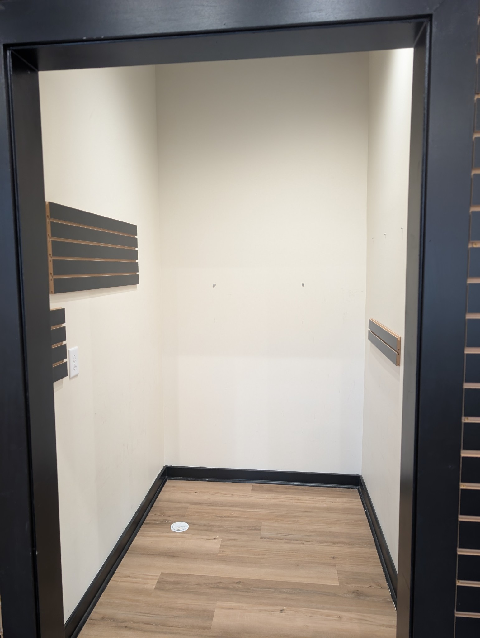 2238 N Mt Juliet Rd Property Photo 5