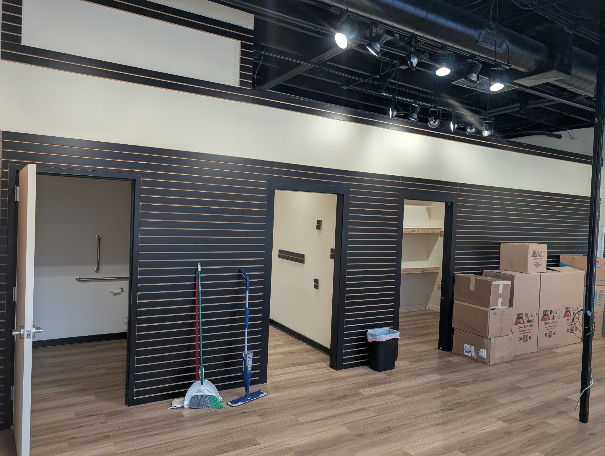 2238 N Mt Juliet Rd Property Photo 6