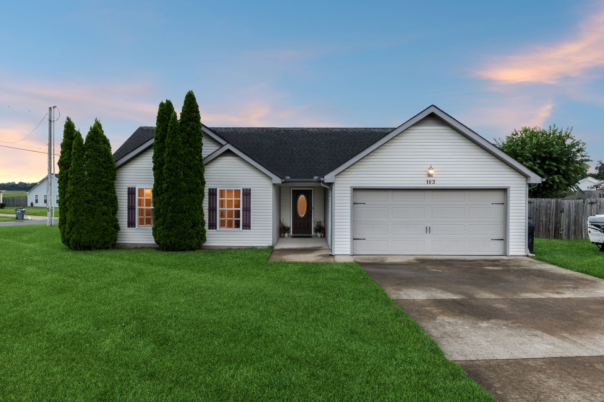 103 Setter Dr Property Photo 1