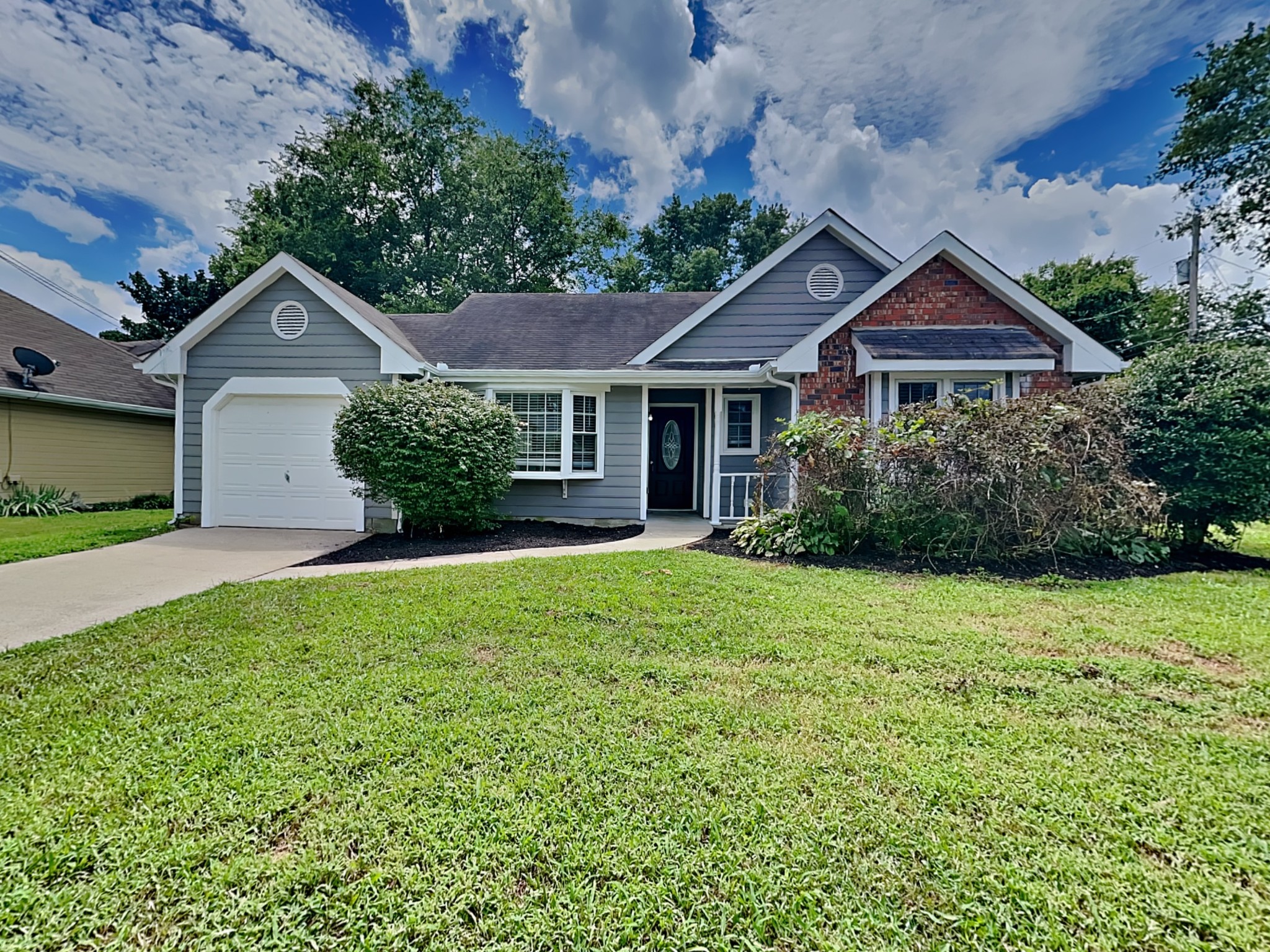 106 Agee Cir, E Property Photo 1
