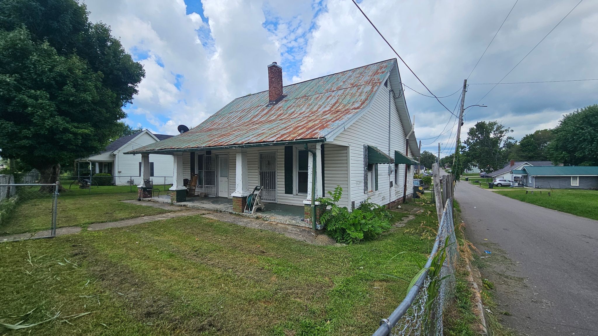 2101 S Main St Property Photo 1