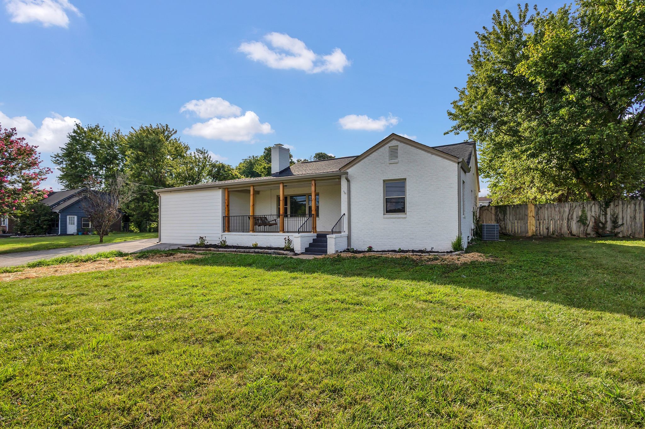 507 Lindy Dr Property Photo 4