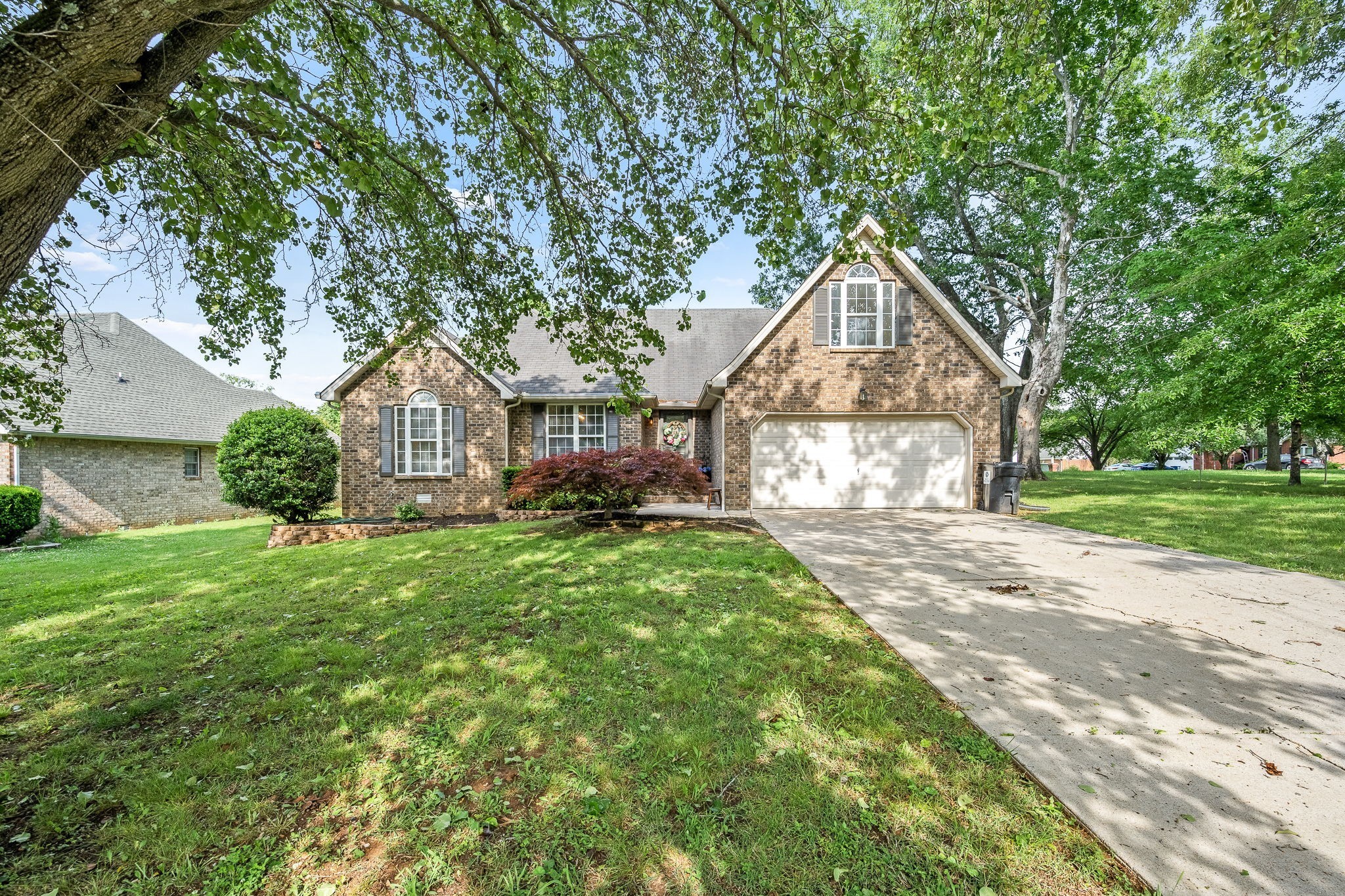 717 Williamsburg Dr Property Photo 1
