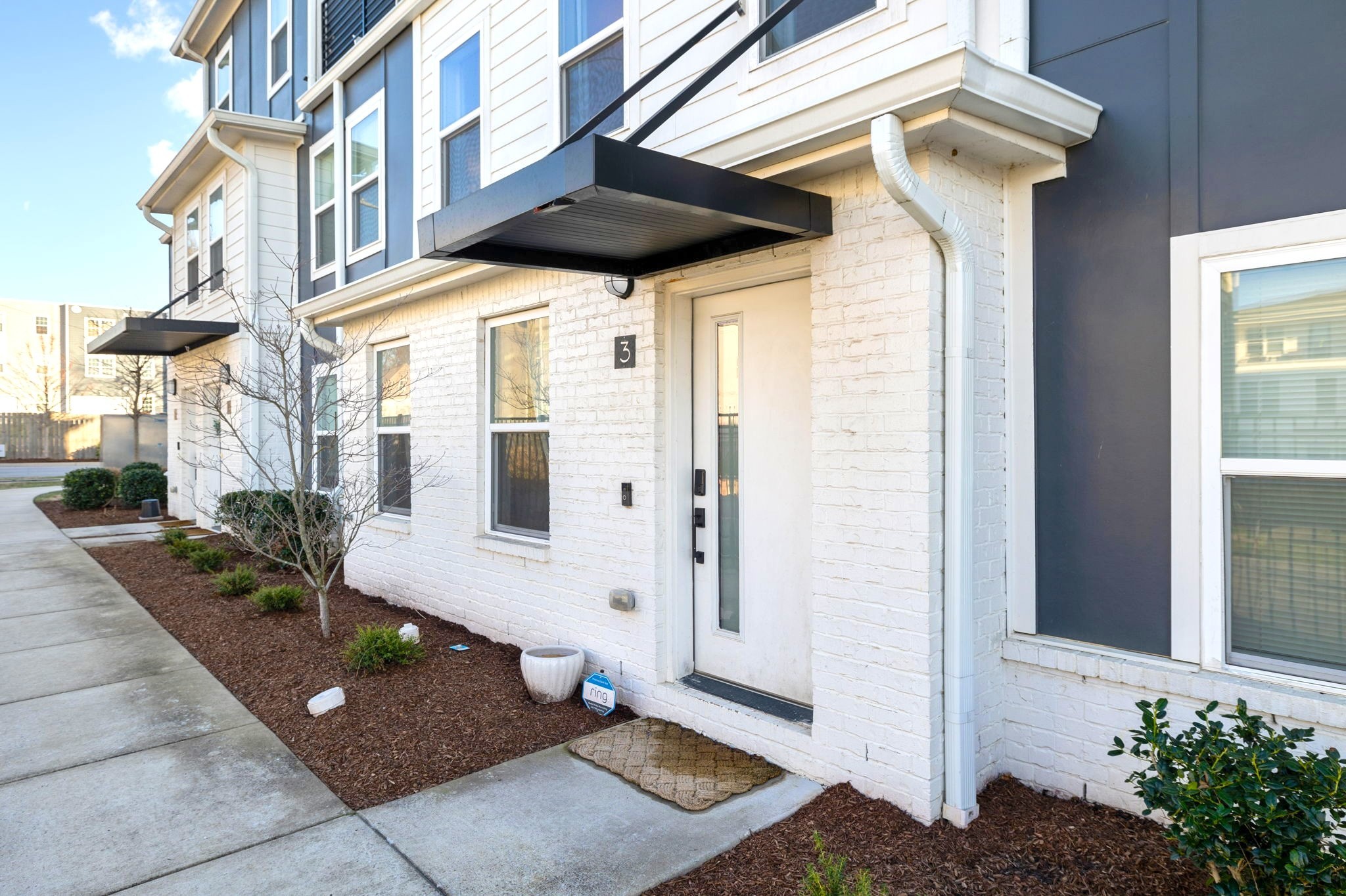 110 Duke St Property Photo 4