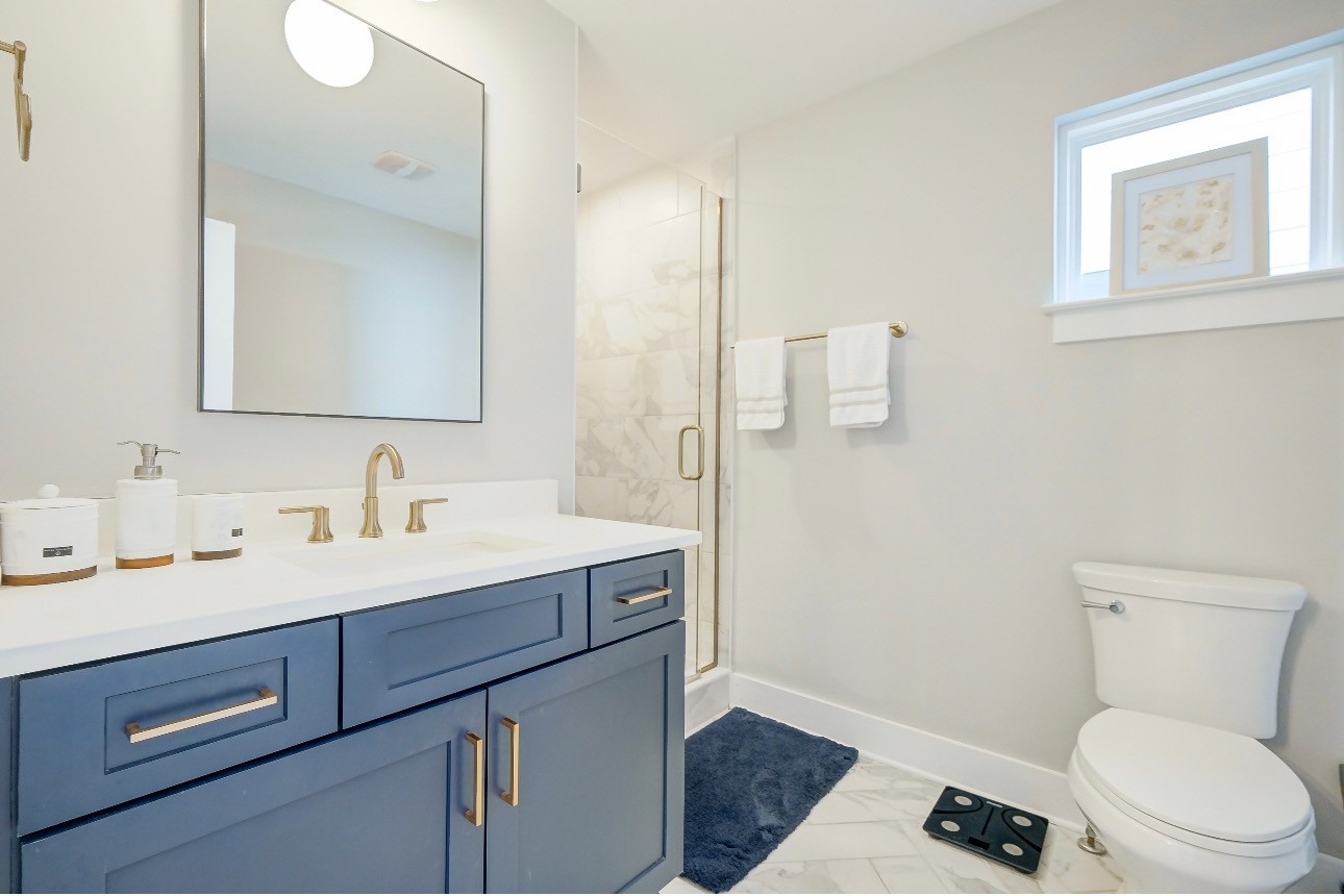 110 Duke St Property Photo 10