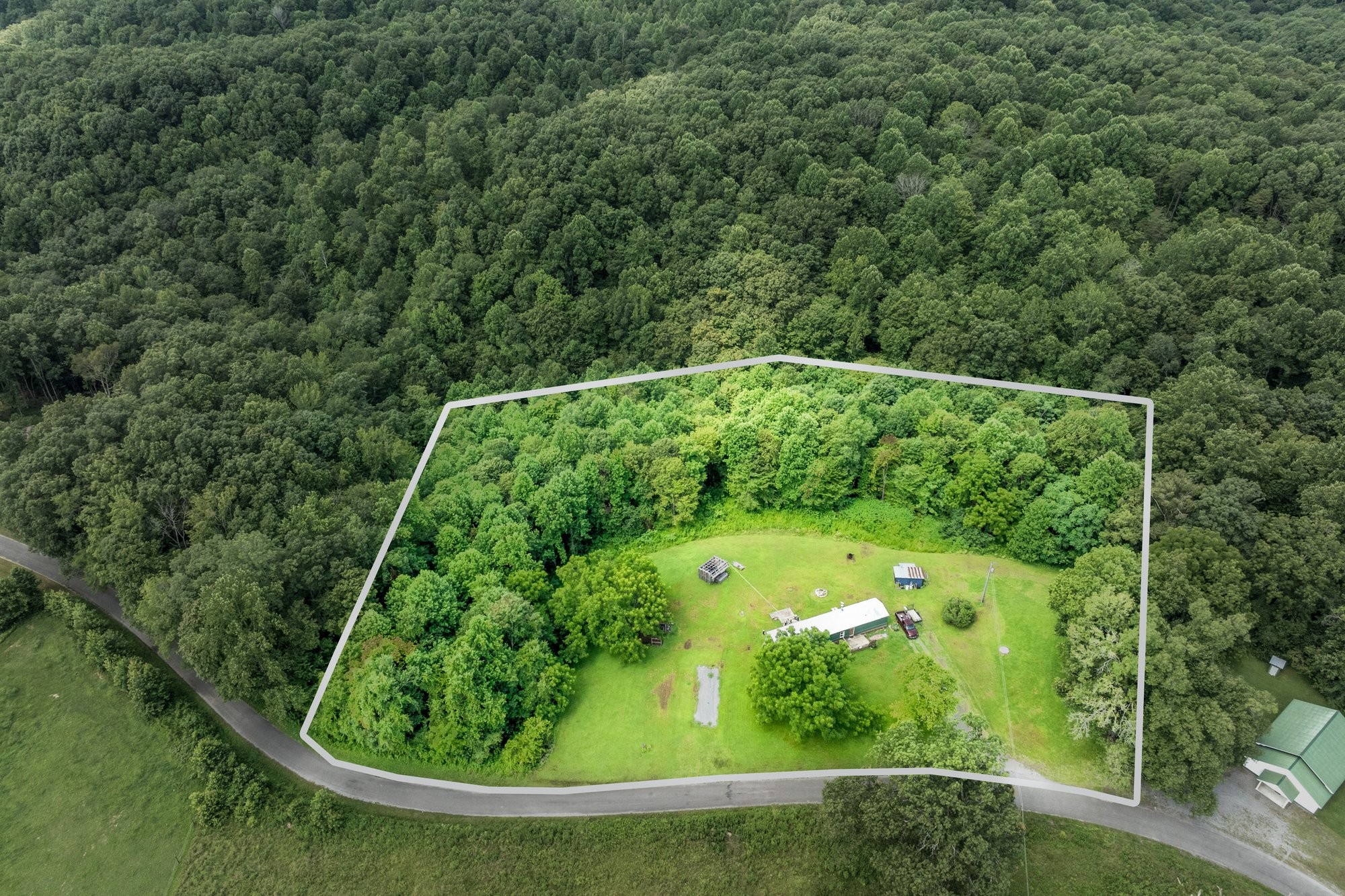 2881 Sugar Creek Rd Property Photo 1