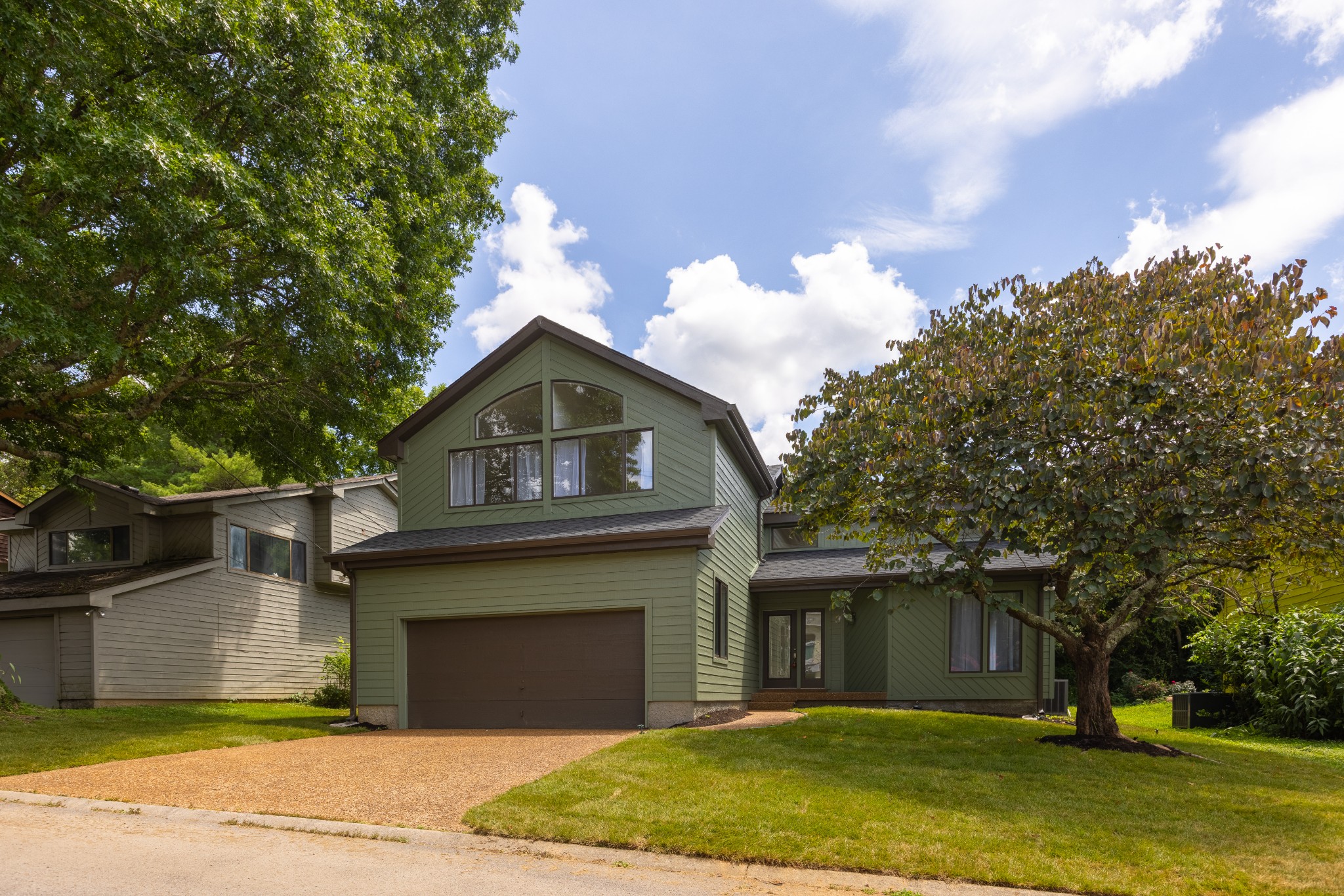 409 Belle Pointe Dr Property Photo 1