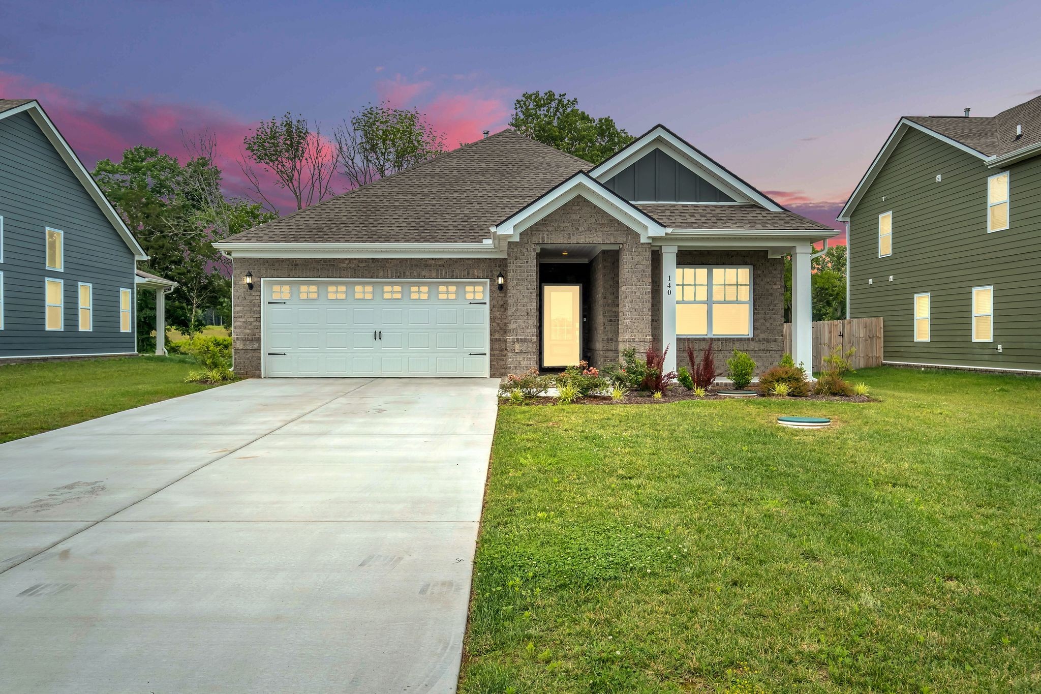 140 Ravens Crest Ave Property Photo 1