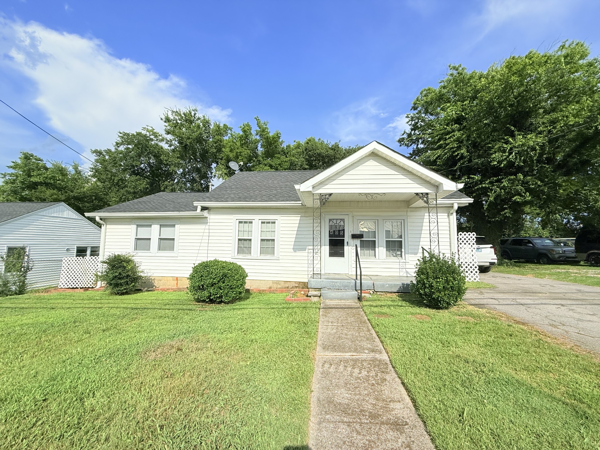 405 Hartsville Pike Property Photo 1