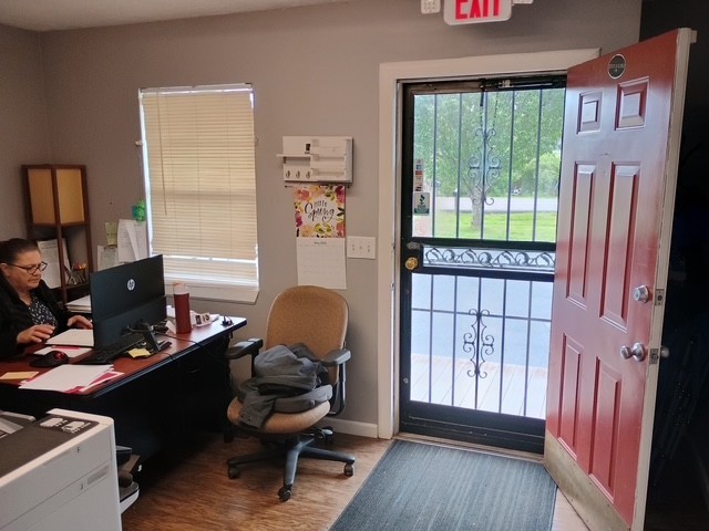 1601 Flat Rock Rd Property Photo 2