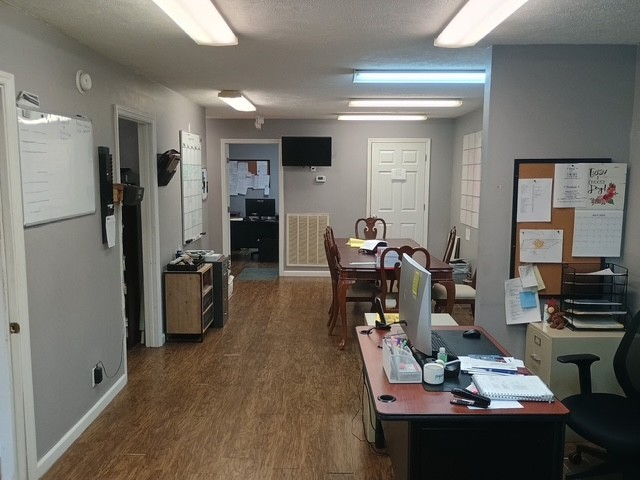 1601 Flat Rock Rd Property Photo 5