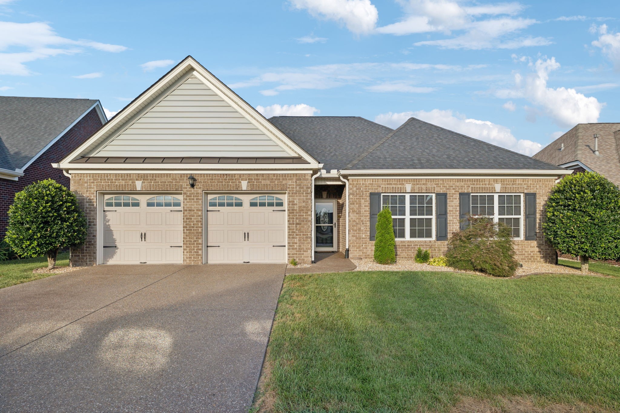 1026 Waterstone Dr Property Photo 1