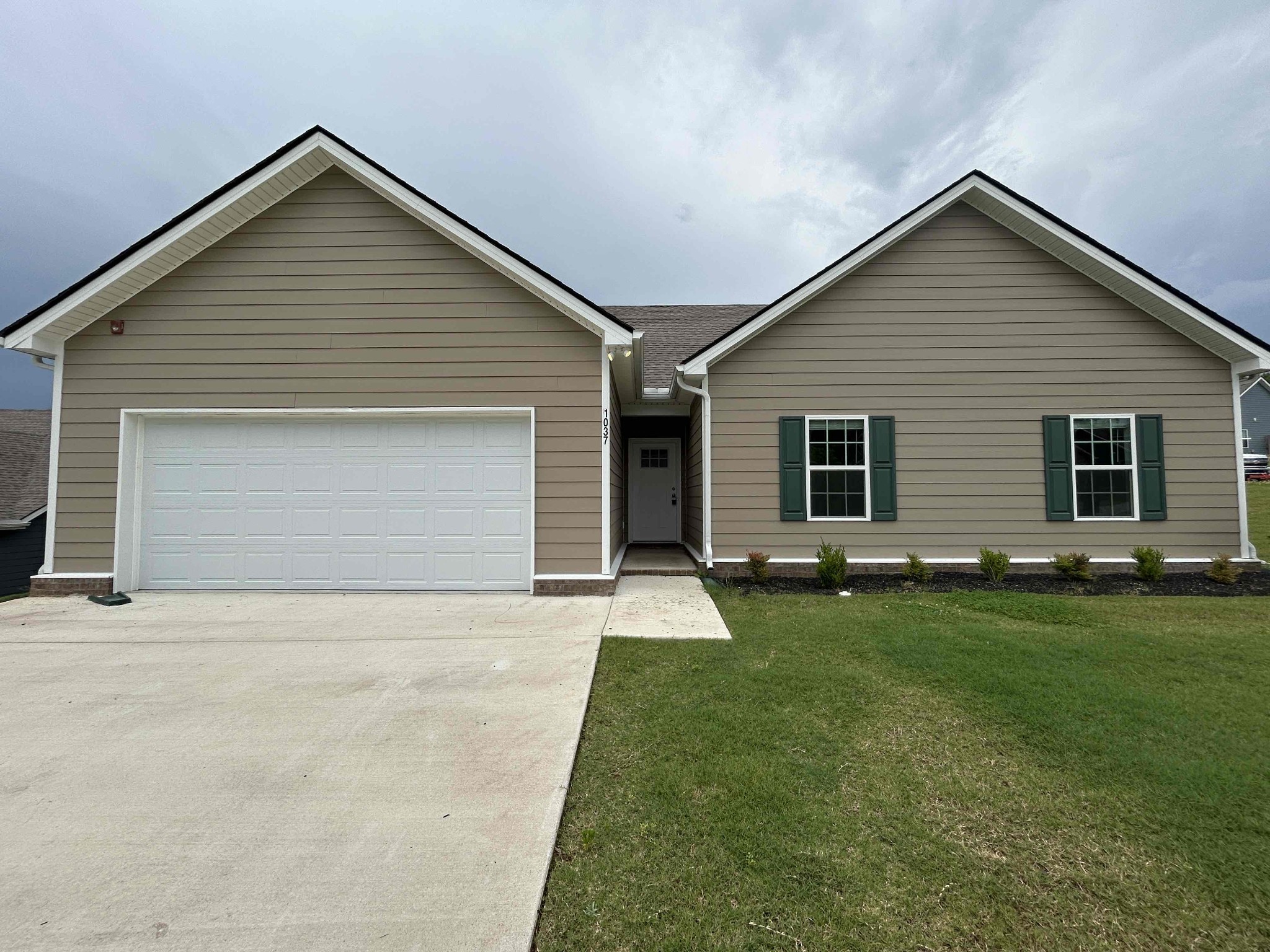 1037 Echo Ridge Rd Property Photo 1