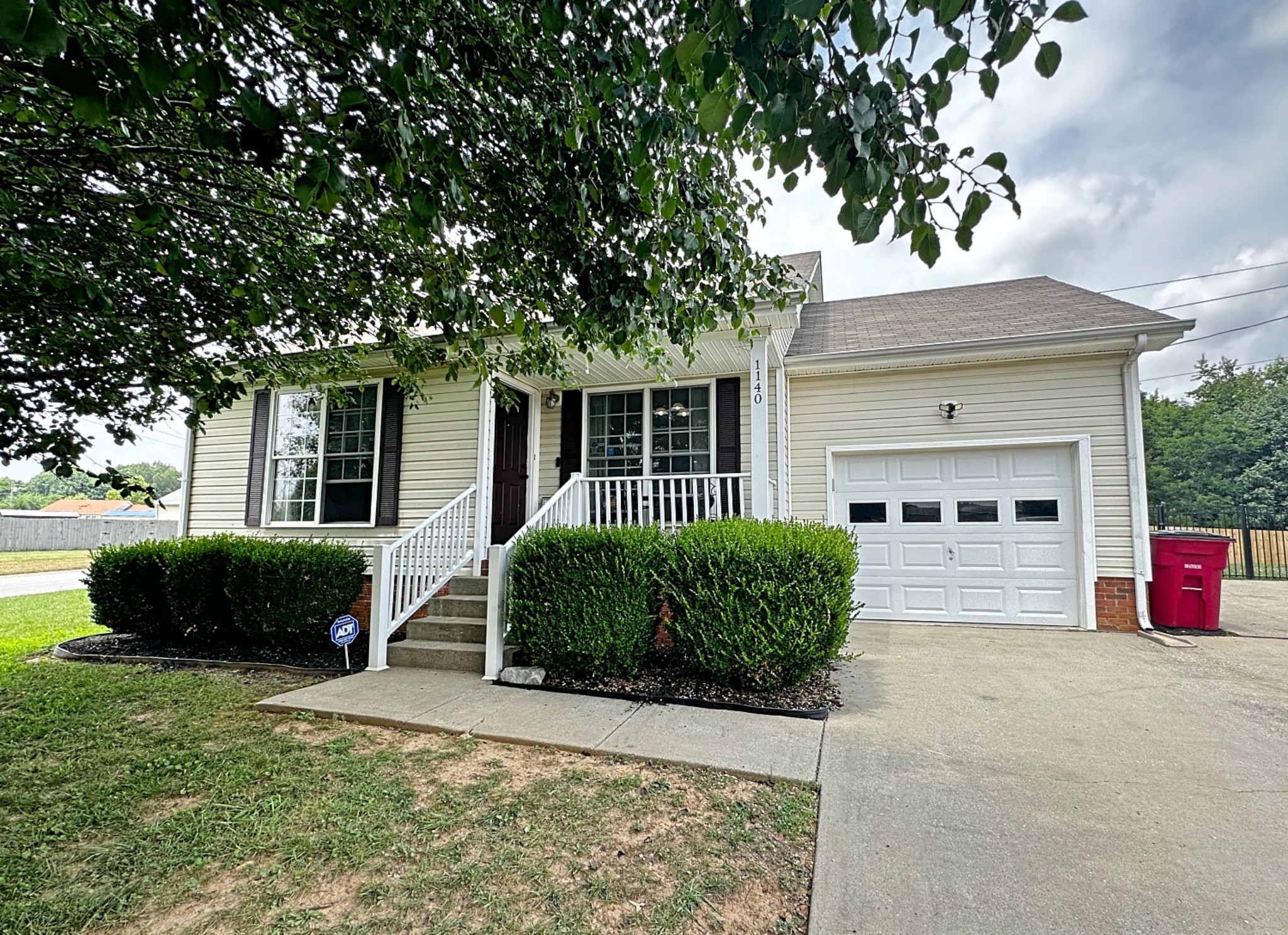 1140 Lamont Ct Property Photo 1