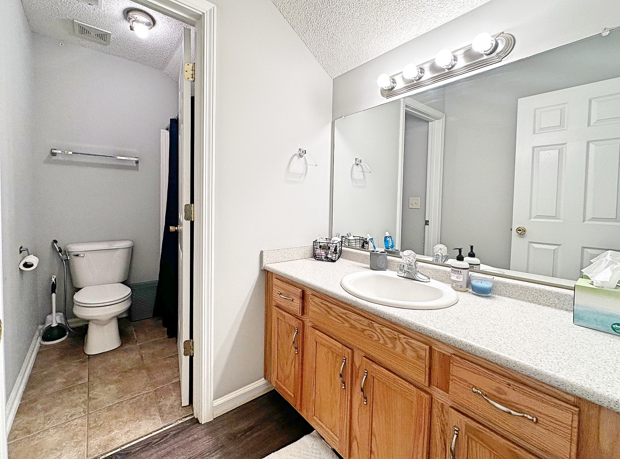 1140 Lamont Ct Property Photo 17