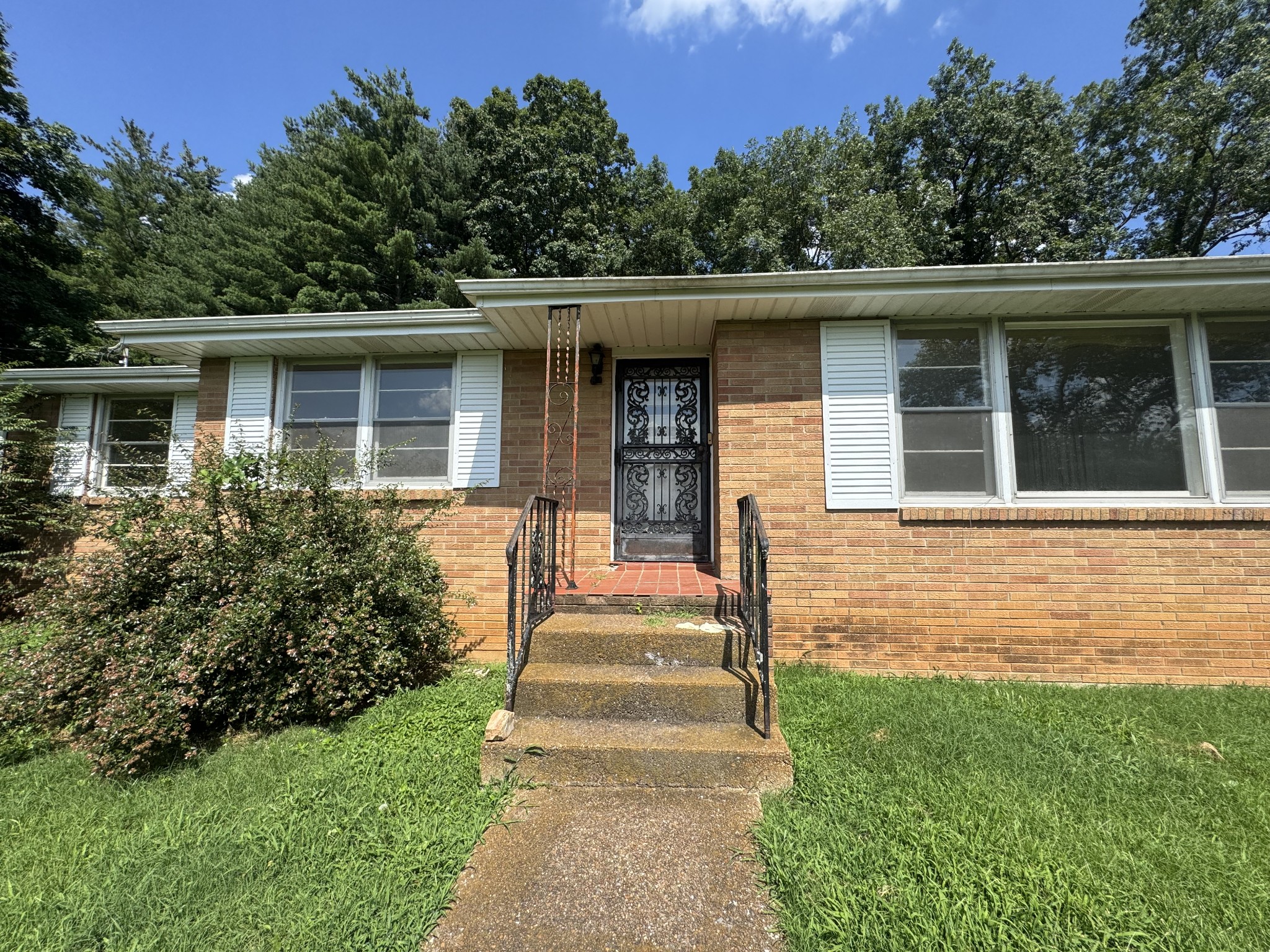 529 S Pawnee Dr Property Photo 1
