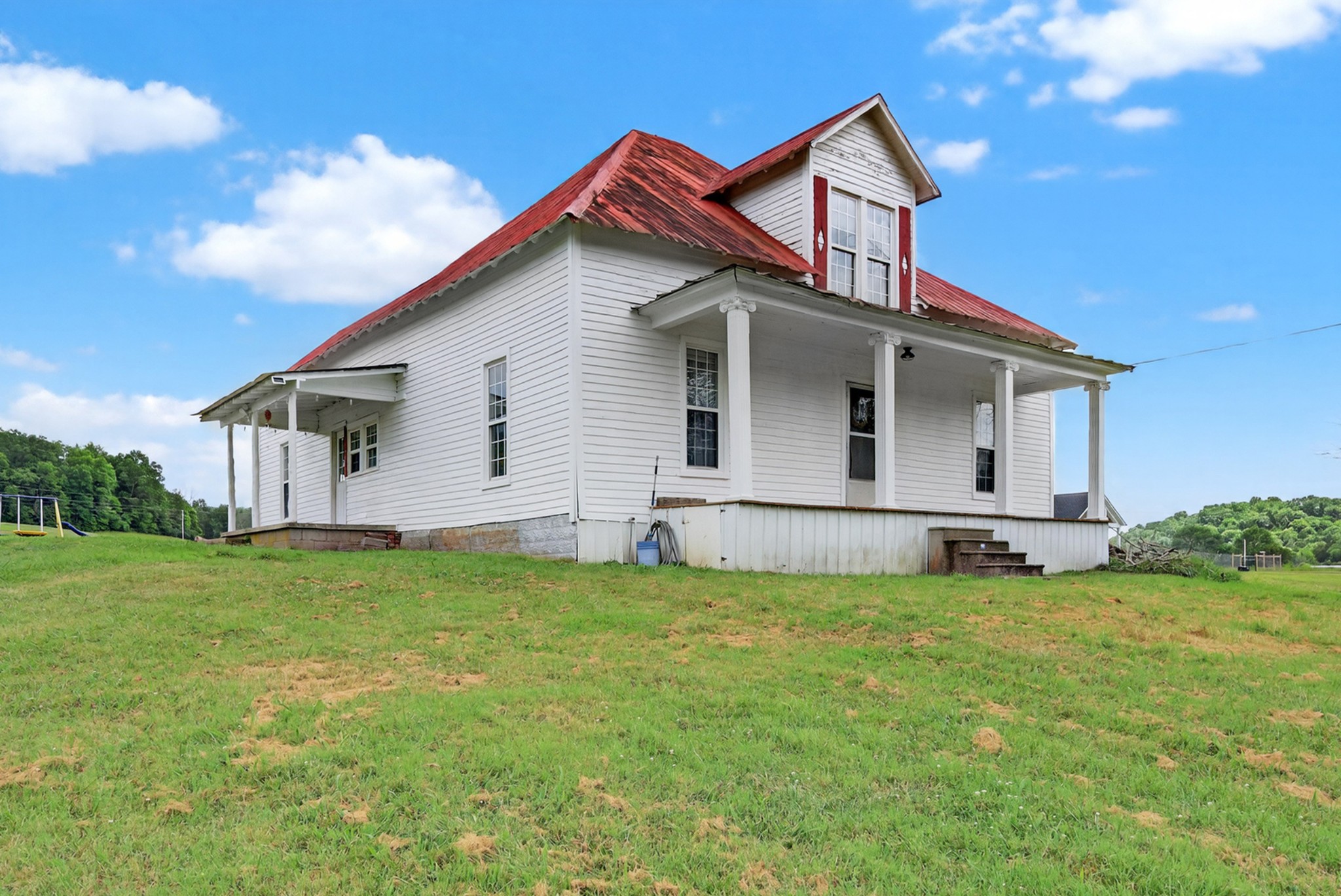 4225 New Harmony Road Property Photo 1