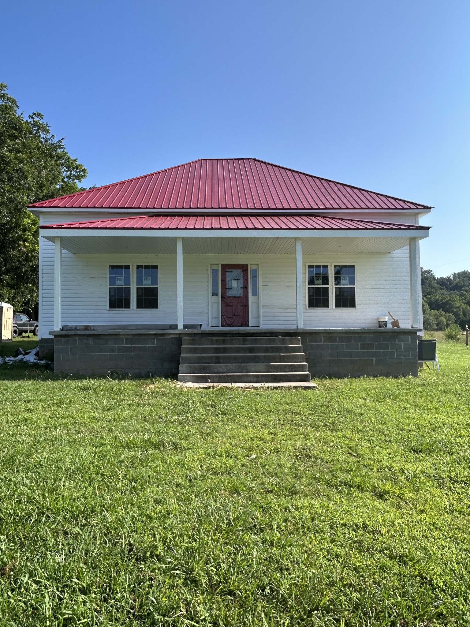 407 Main St Property Photo 1