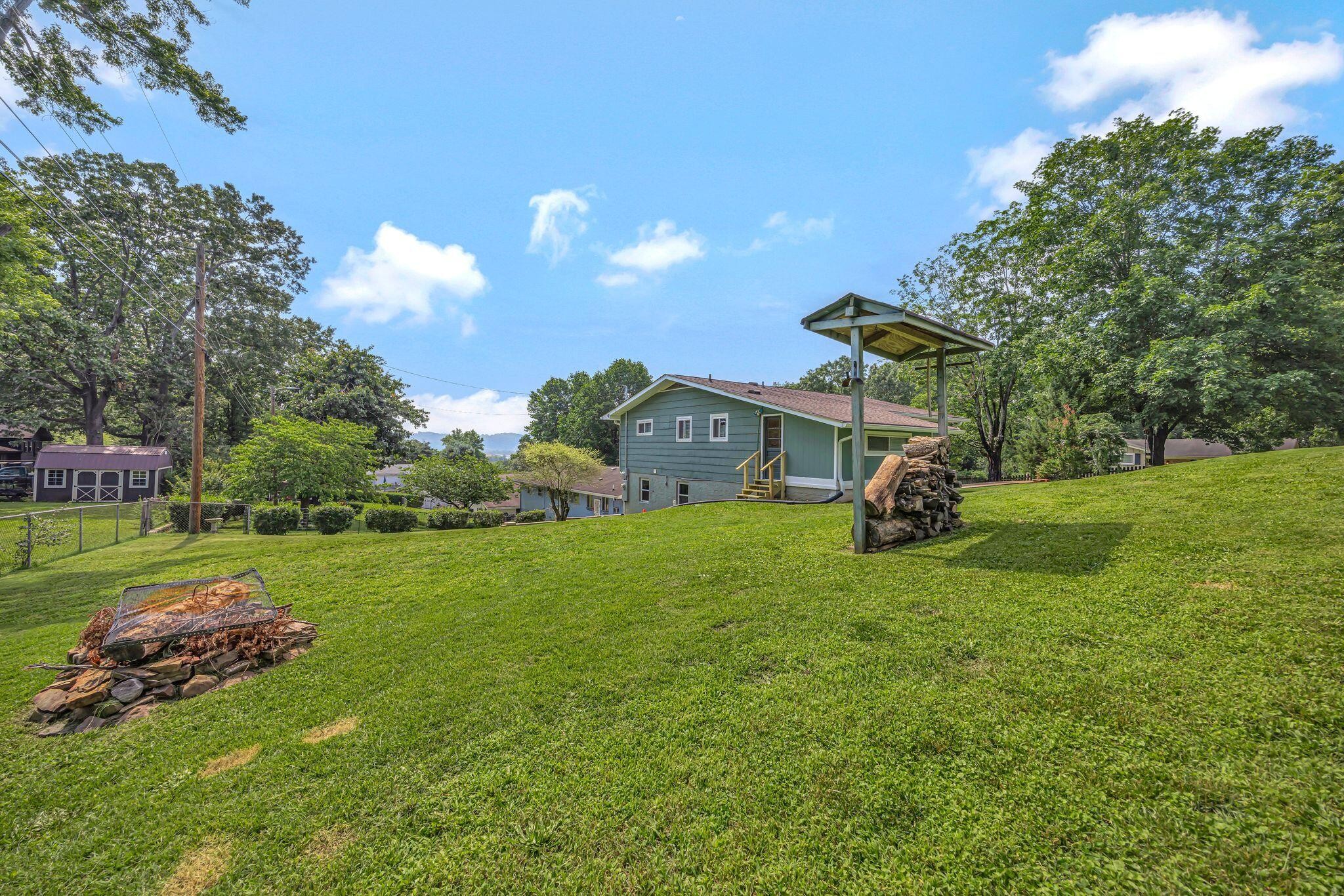 1331 Cloverdale Circle Property Photo 1