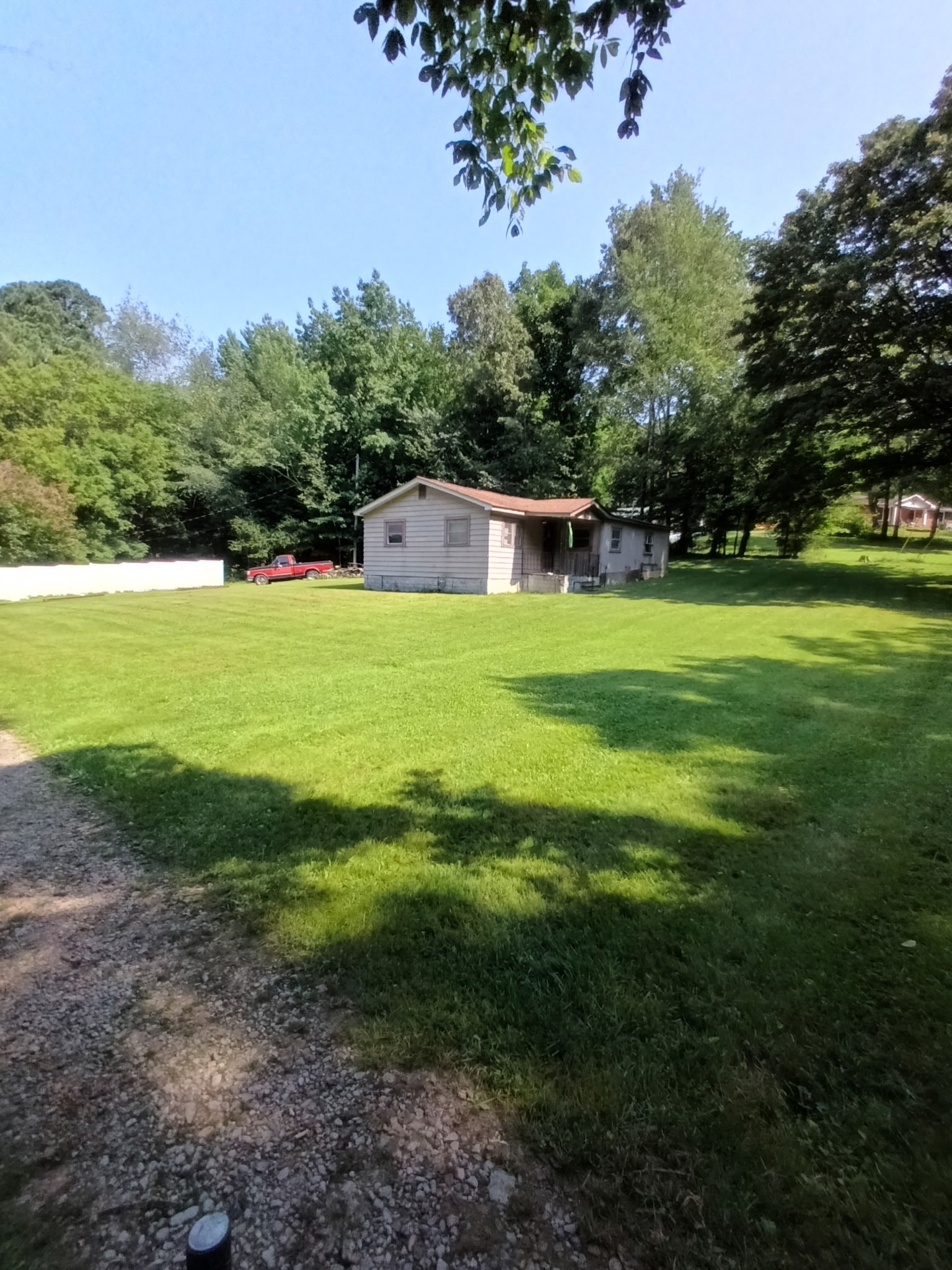 1233 N Charlotte St Property Photo 1