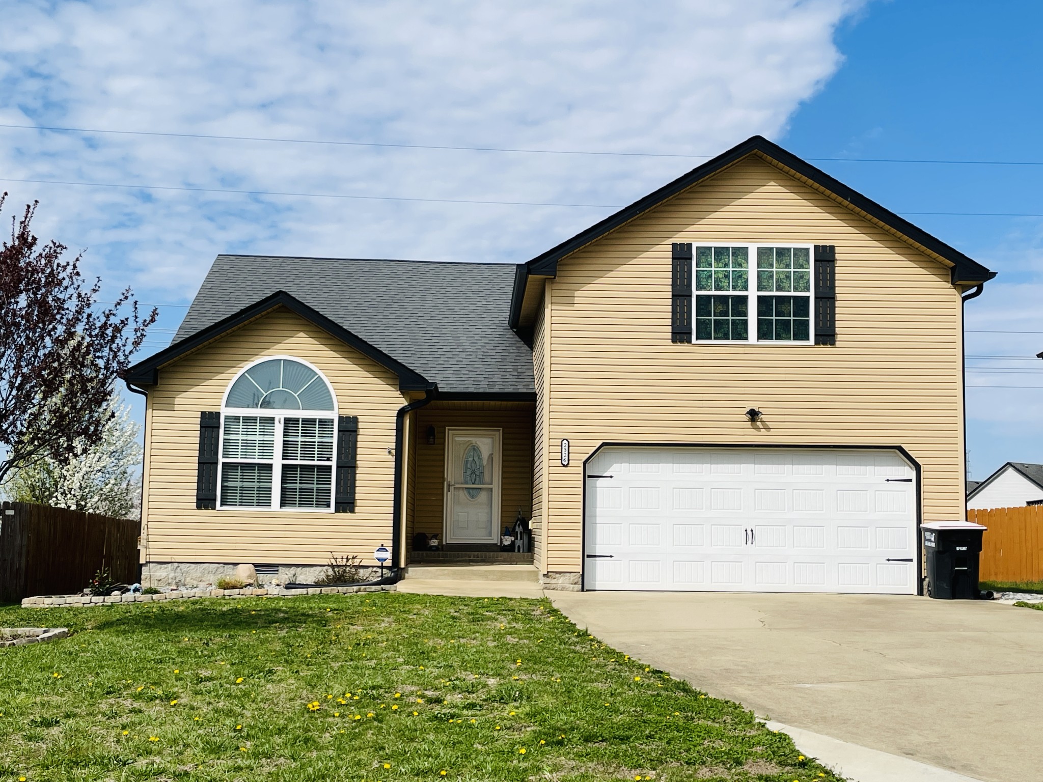 2326 Button Dr Property Photo 1
