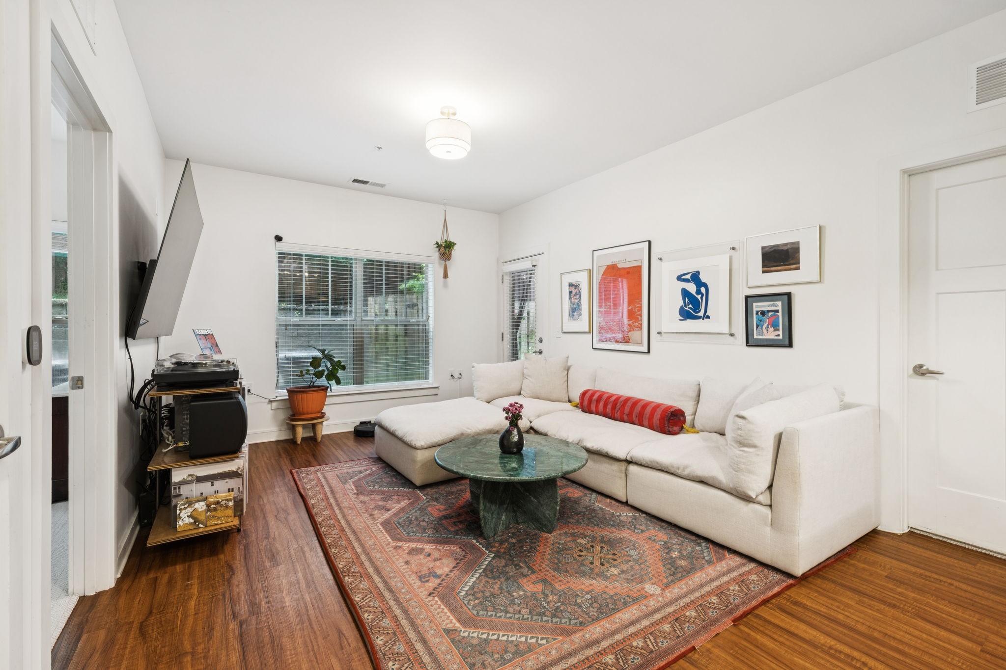 410 Rosedale Ave Property Photo 1
