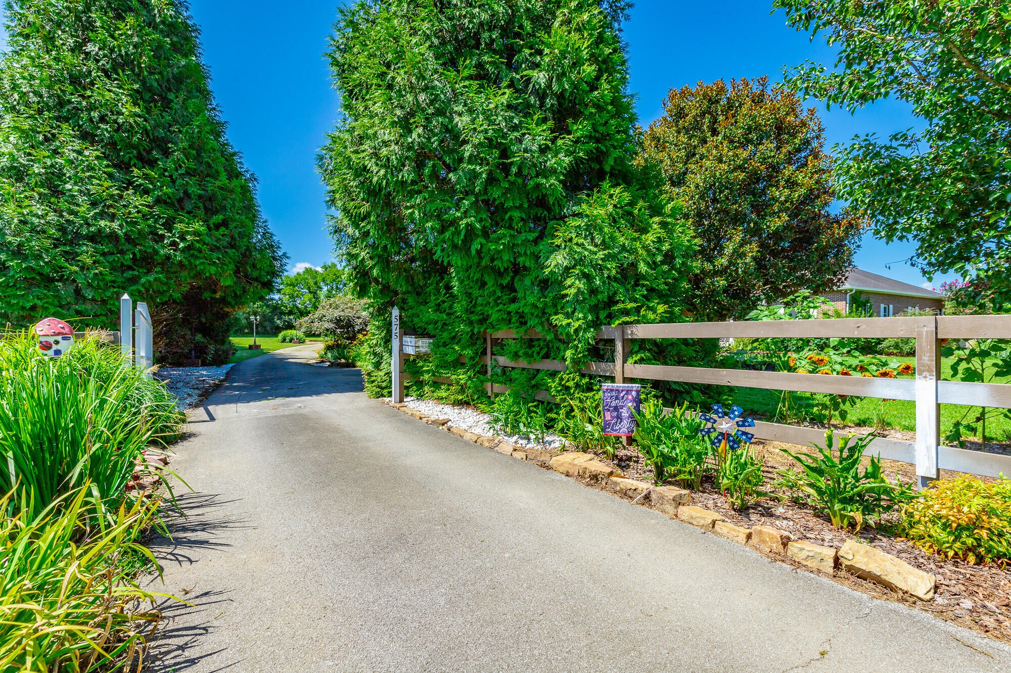 575 W Nickajack Road Property Photo 97