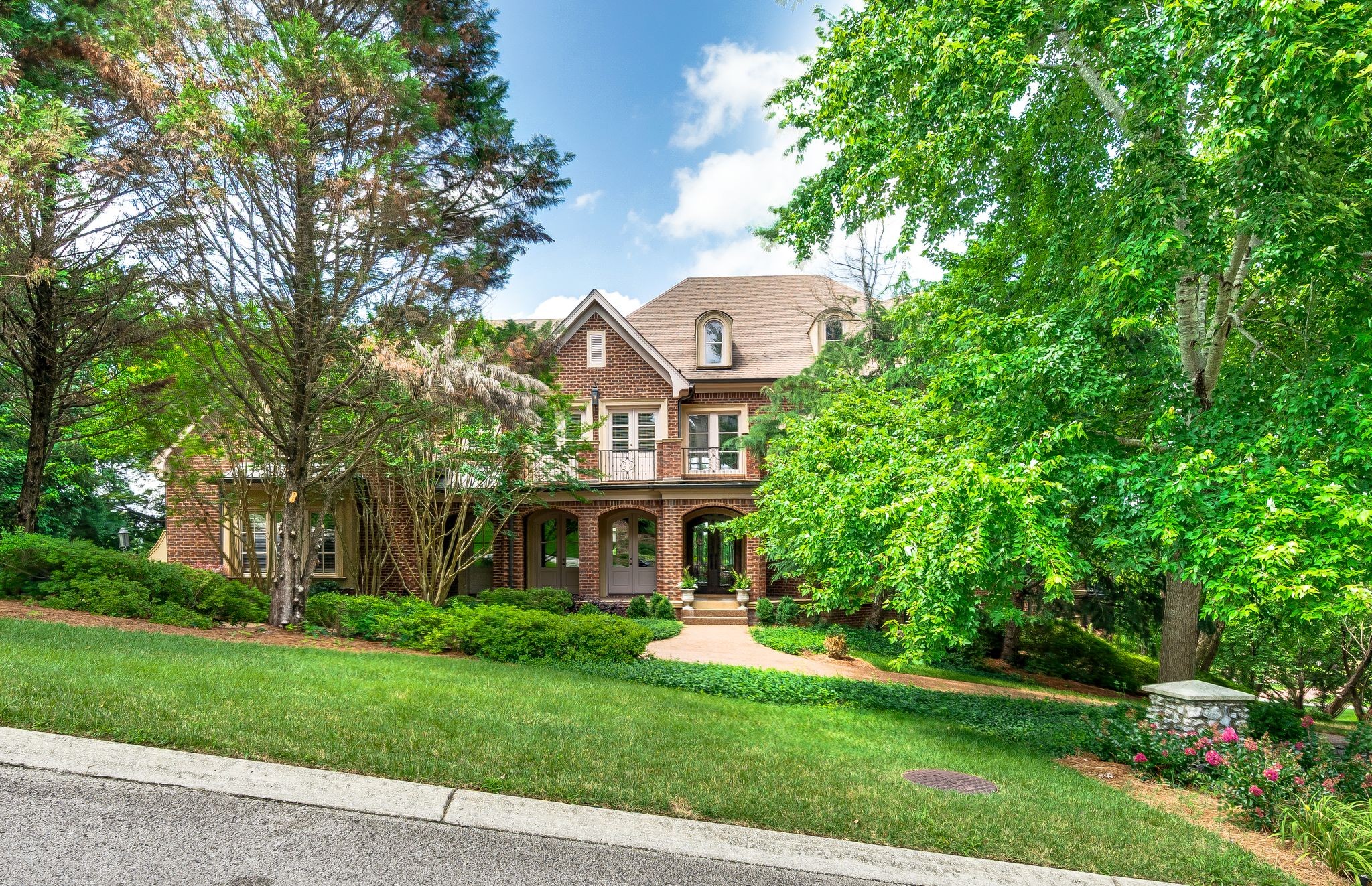1 Wentworth Pl Property Photo 1