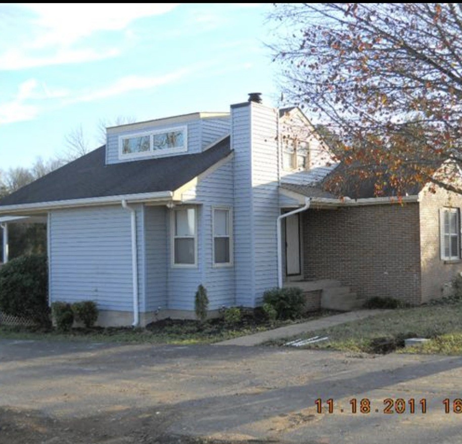 2435 Hartsville Pike Property Photo 1