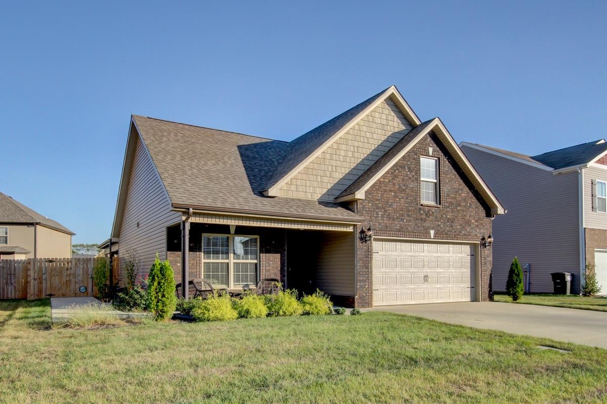 1241 Winterset Dr Property Photo 1
