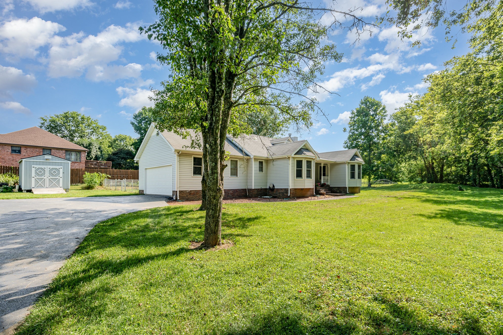 1208 Hartsfield Dr Property Photo 1