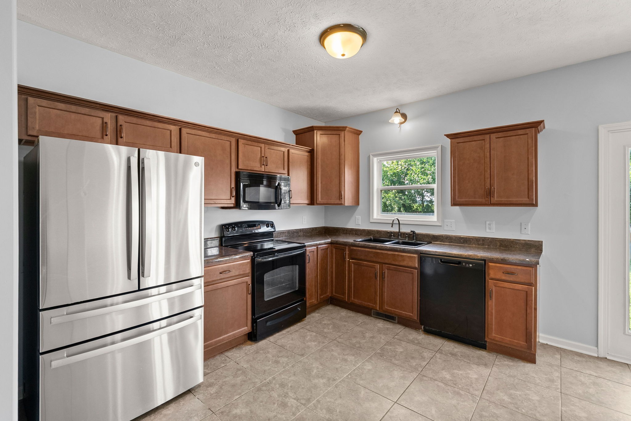 1888 Apache Way Property Photo 10
