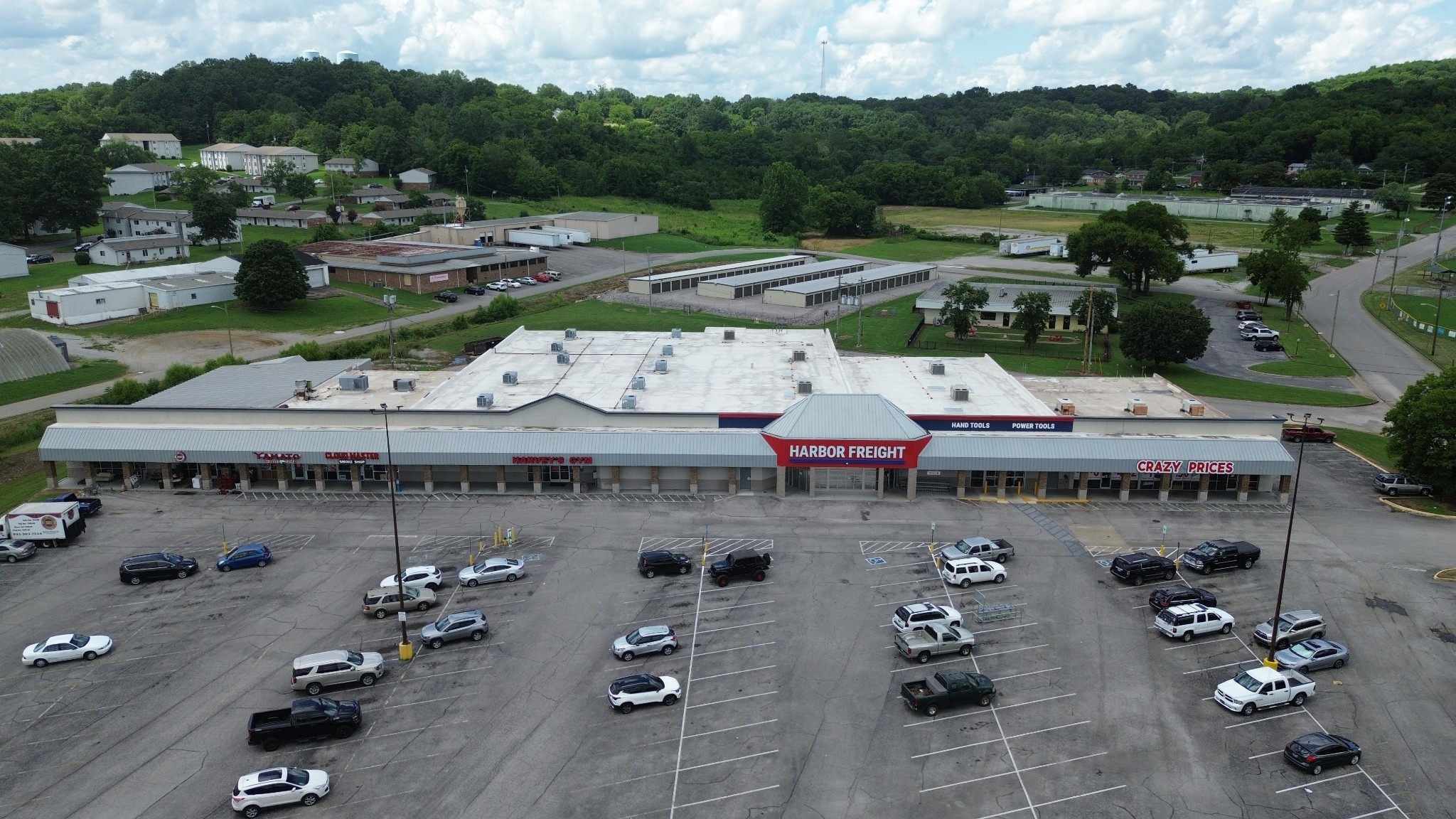 814 W College Street Property Photo 1