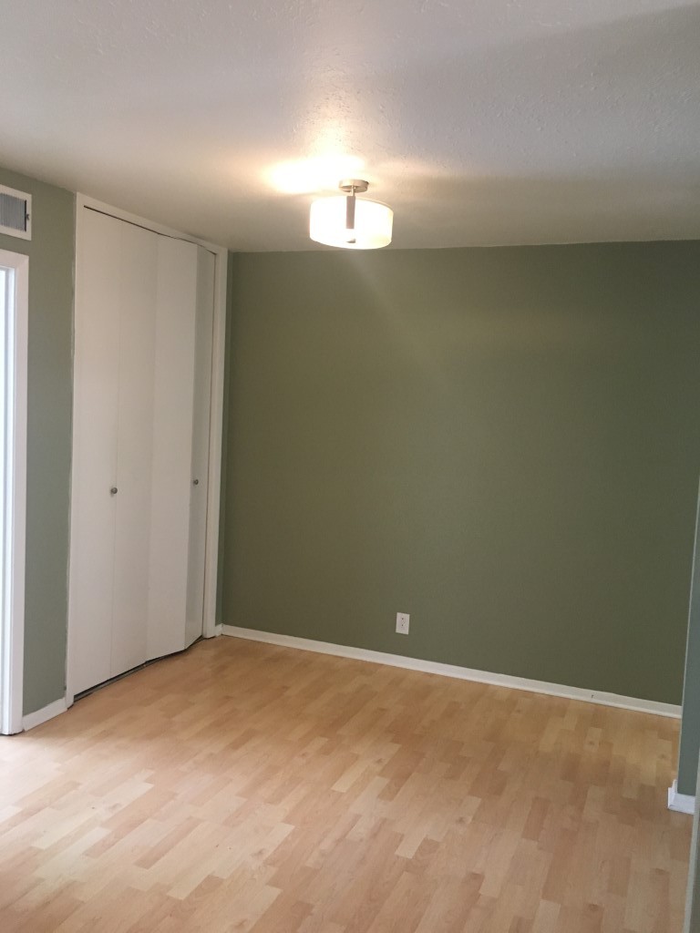 3831 West End Ave Property Photo 4