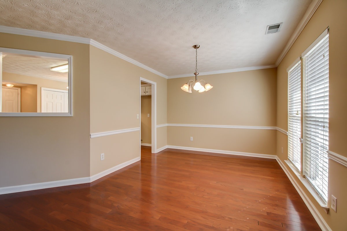 1031 Margaret Drive Property Photo 6