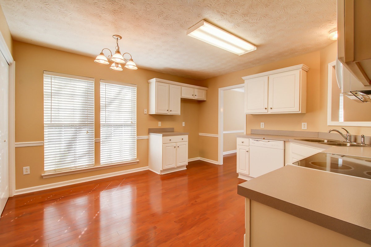 1031 Margaret Drive Property Photo 12