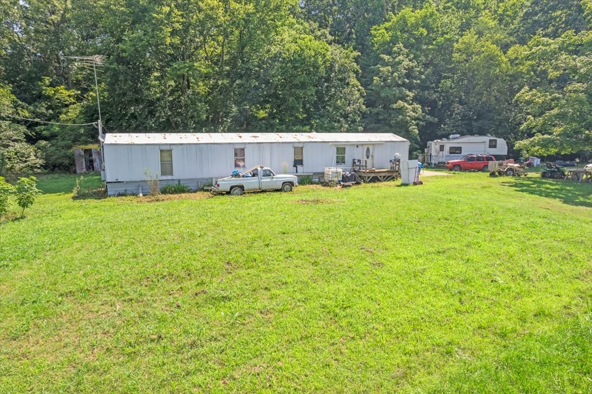 2258 Hollis Crossing Rd Property Photo 2