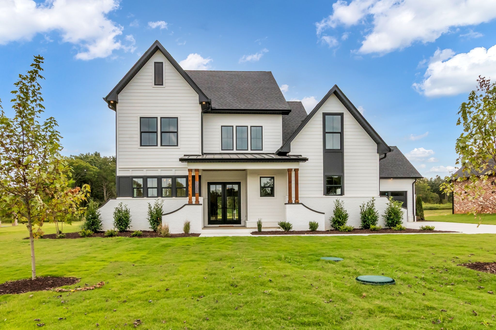 7205 Denton Dr Property Photo 1