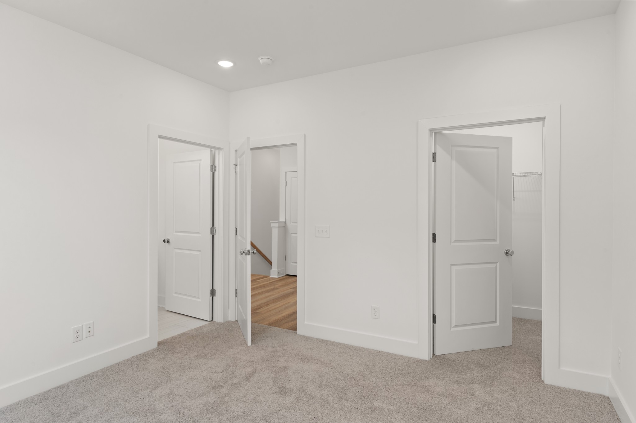 726 N Dupont Ave Property Photo 14