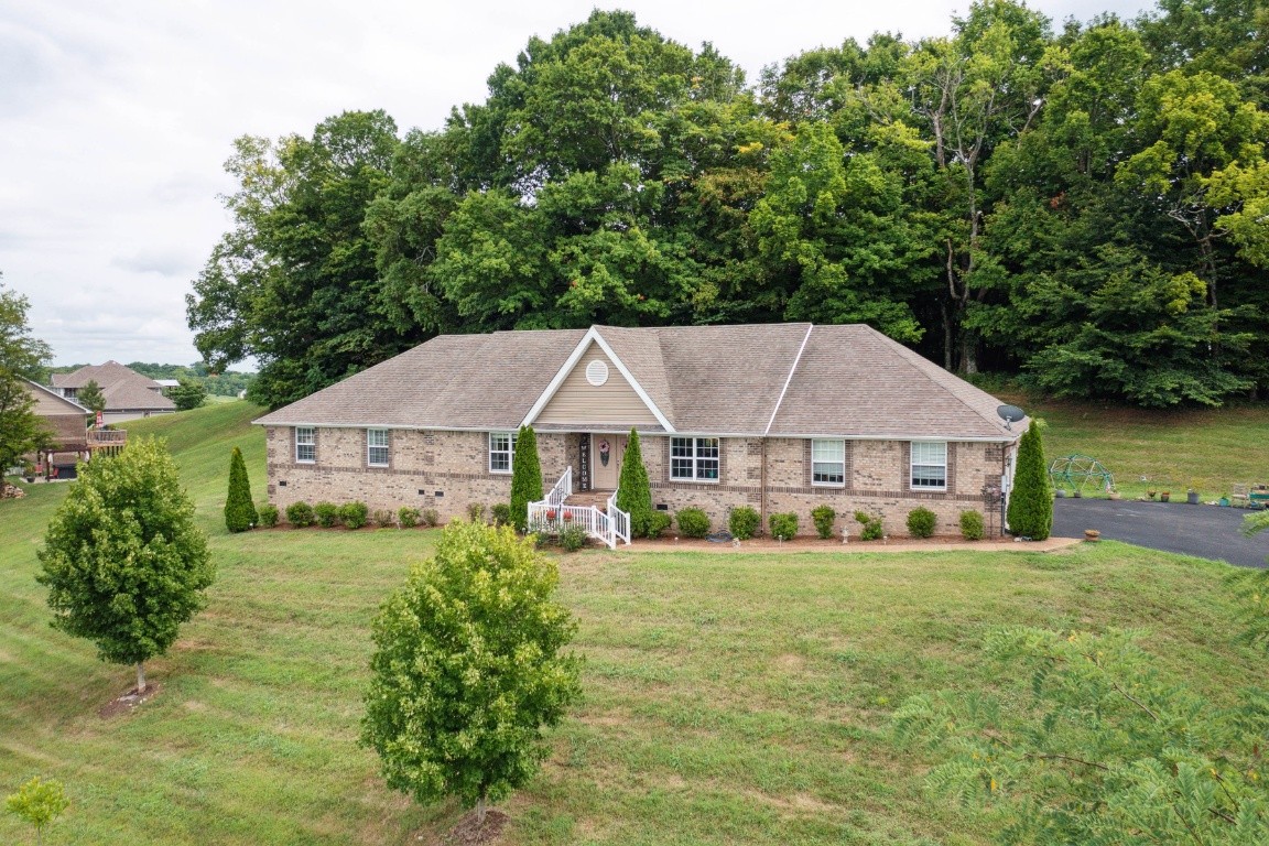 1549 Heller Rdg Property Photo 1