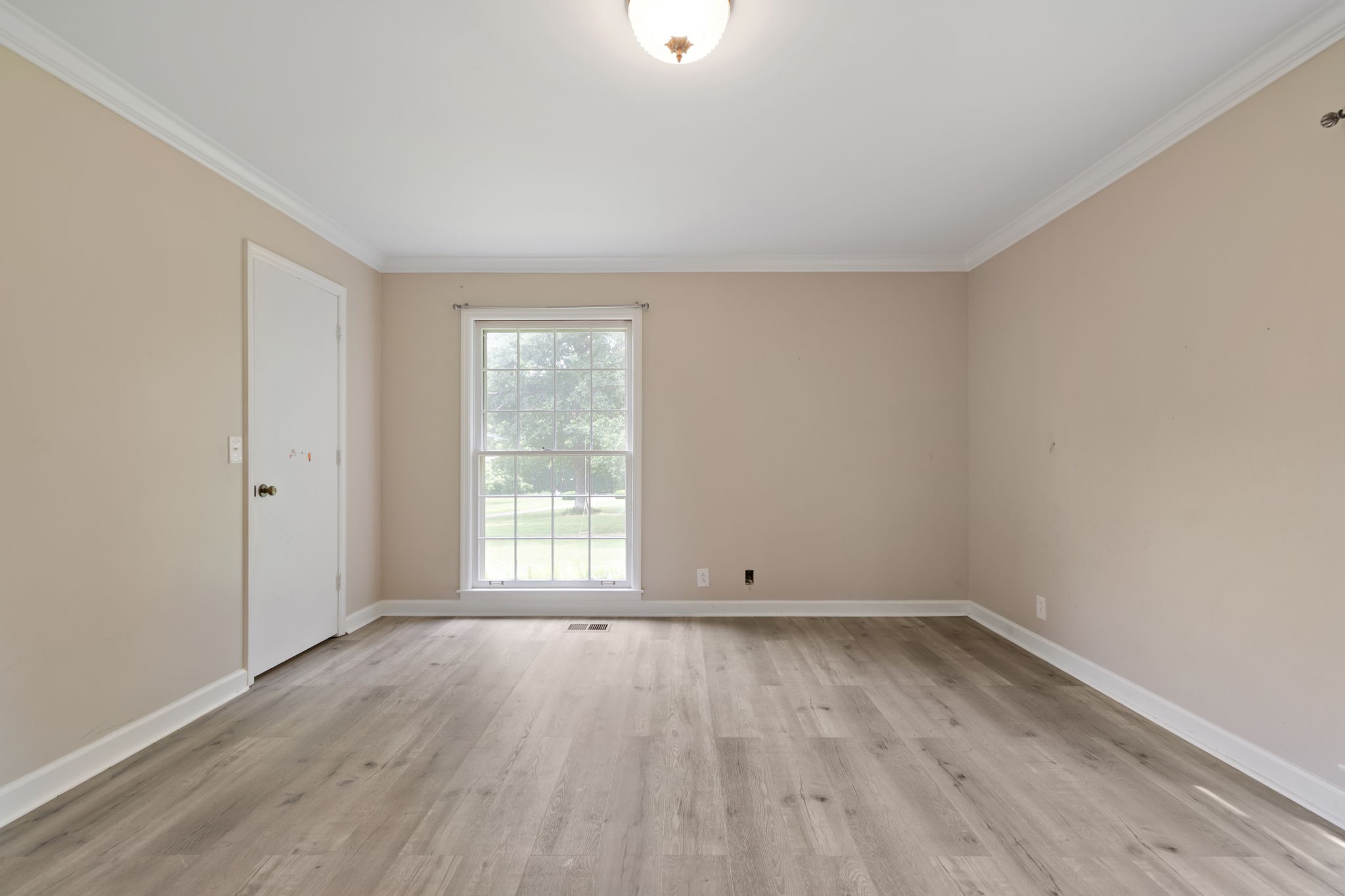 1740 Hudson Rd Property Photo 38