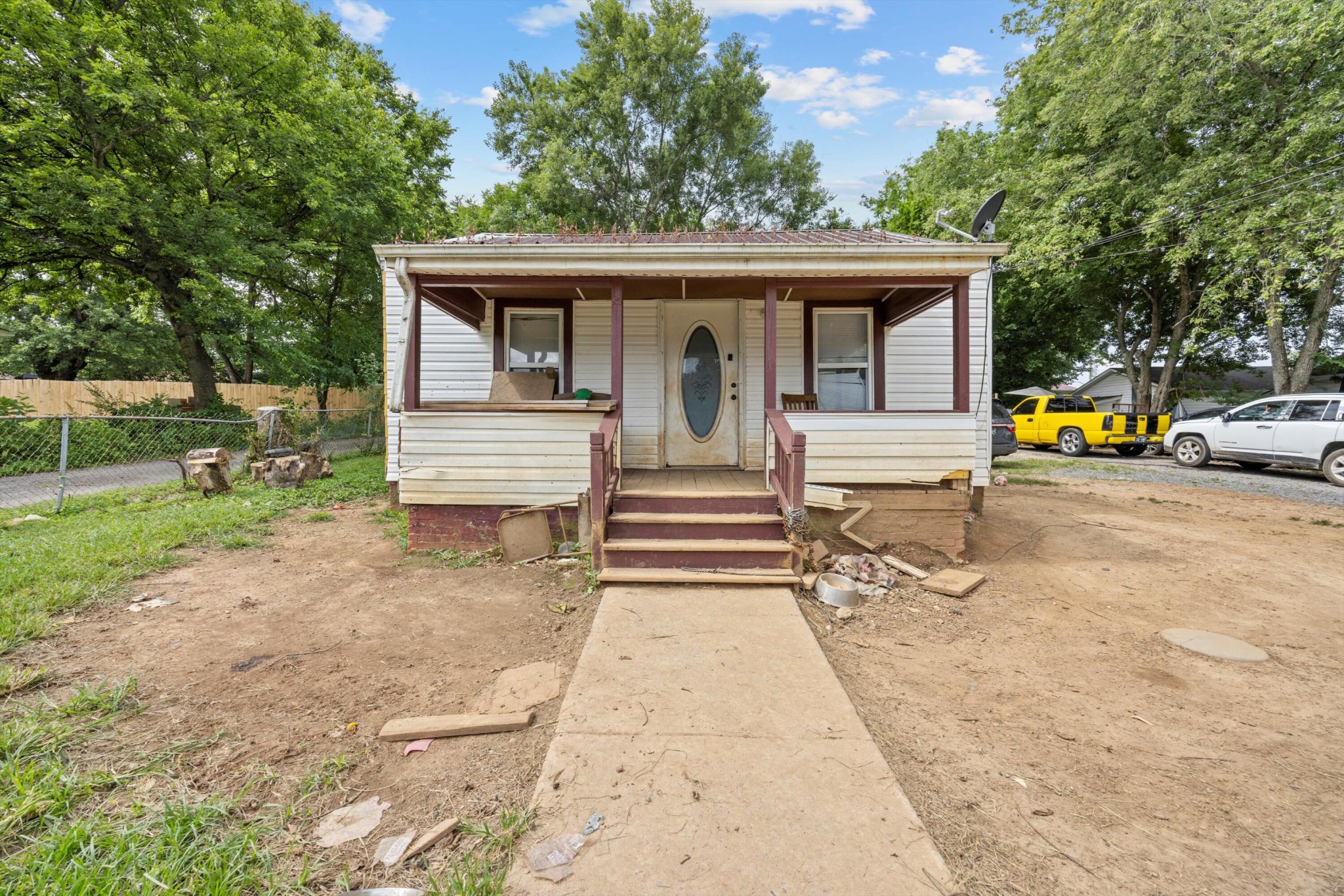 630 13th Street, Se Property Photo 1