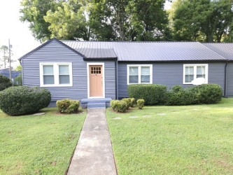 1615 Elrod St Property Photo 1