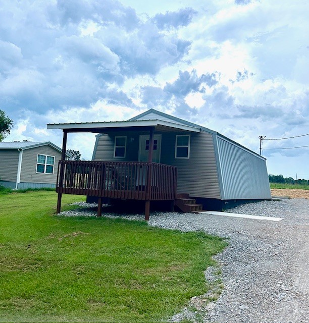 1043 Ross Ln Property Photo 1