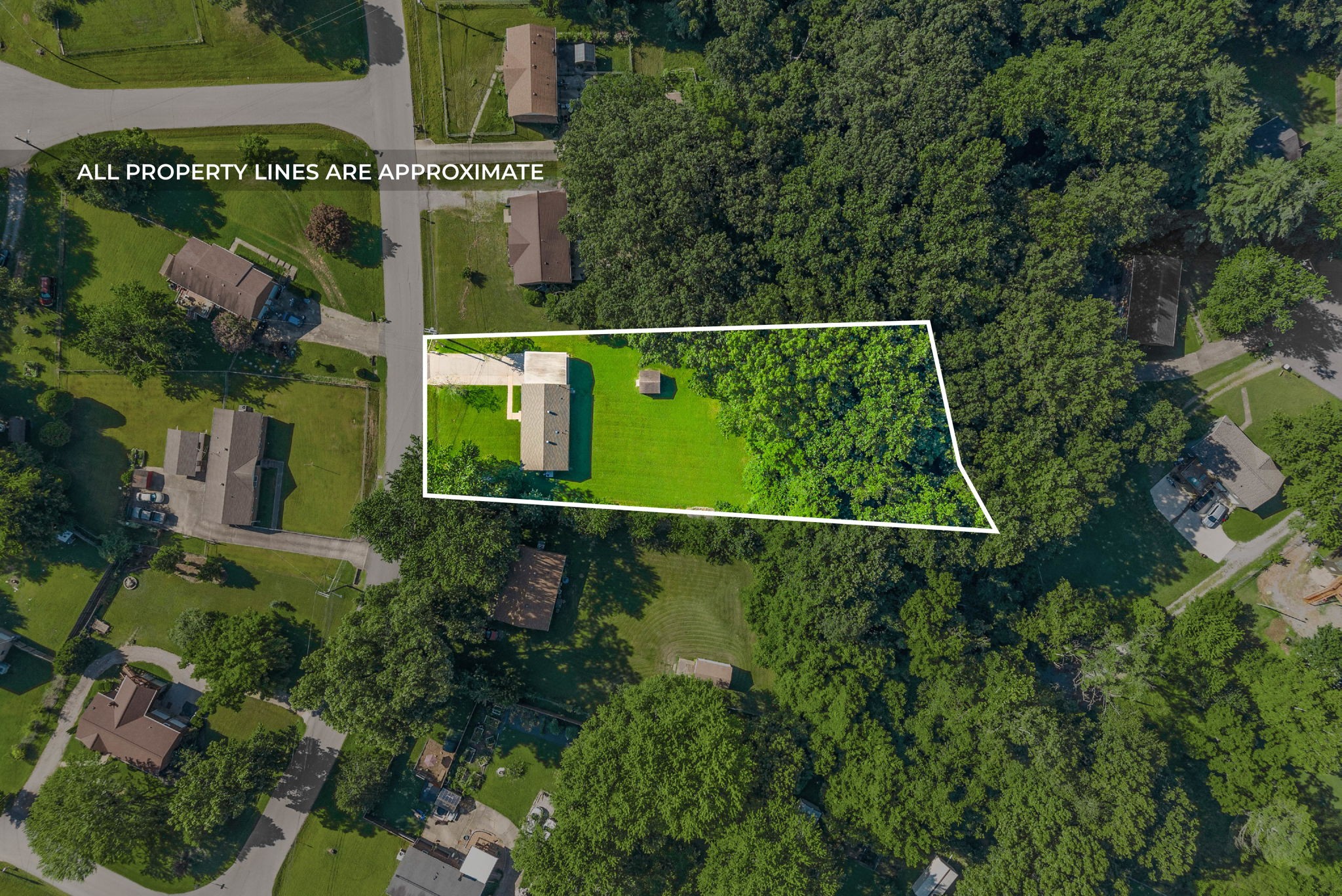 504 Overton Dr Property Photo 3