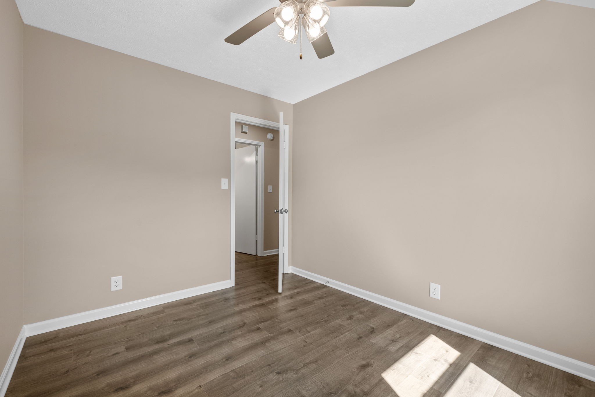 504 Overton Dr Property Photo 20