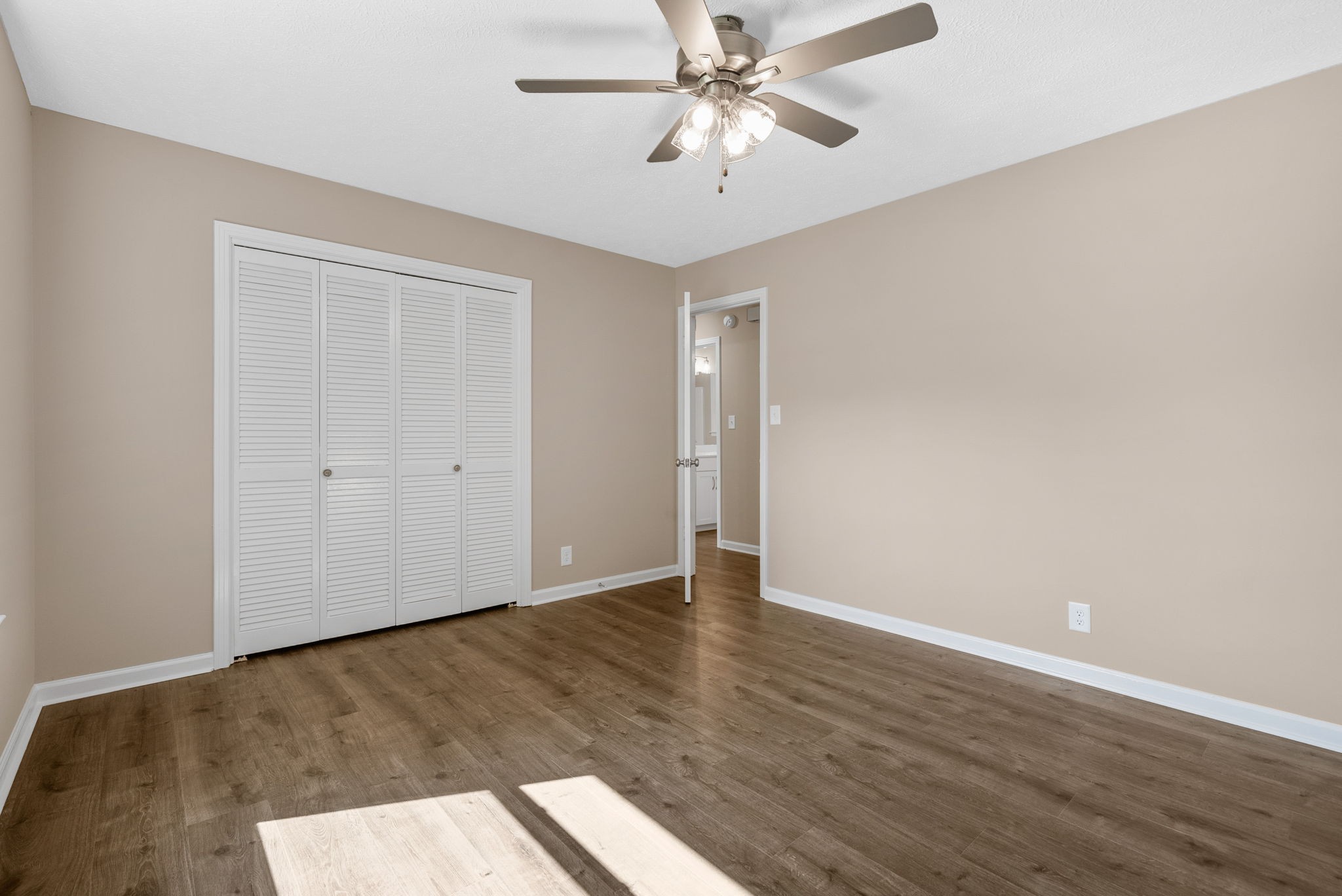 504 Overton Dr Property Photo 23